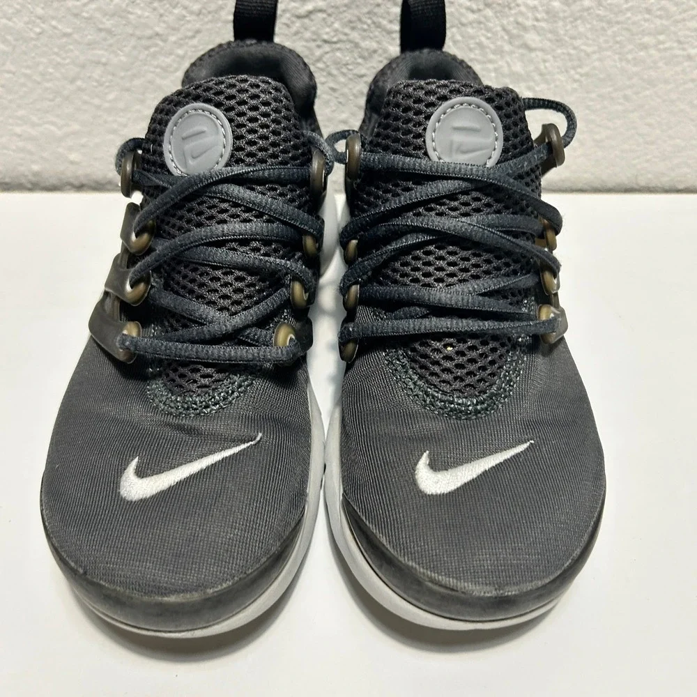 Nike Air Presto Black White Kids Running Shoes 844766-015 Size 1Y